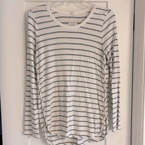 Market & Spruce grey and white long sleeve shirt